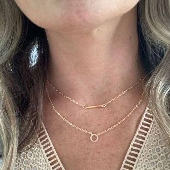 💖 2/$30 Gold Statement Layered dainty bar & rhinestone ring pendants Necklace - Picture 10 of 12